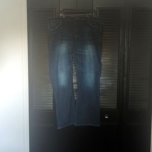Old Navy The Sweetheart boot cut jeans 18 regular.
